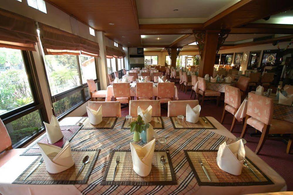 Lopburi Inn Hotel Екстериор снимка